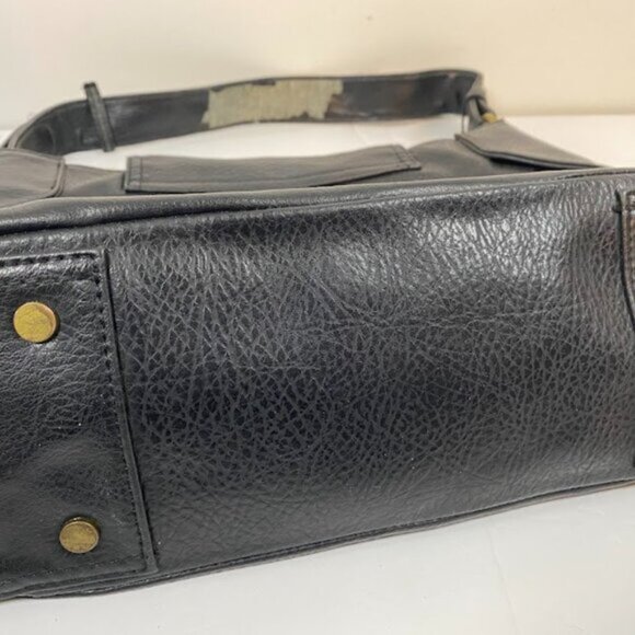 Matt & Nat Women's Black Vegan Leather Shoulder Bag Hobo Bag Satchel Medium - Picture 8 of 12